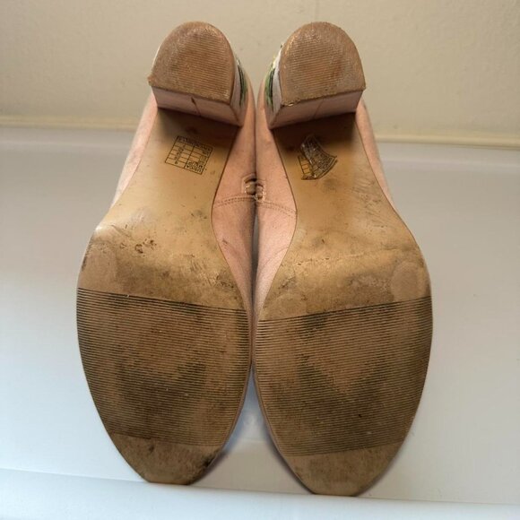 Floral Embroidered Boot - Picture 3 of 8